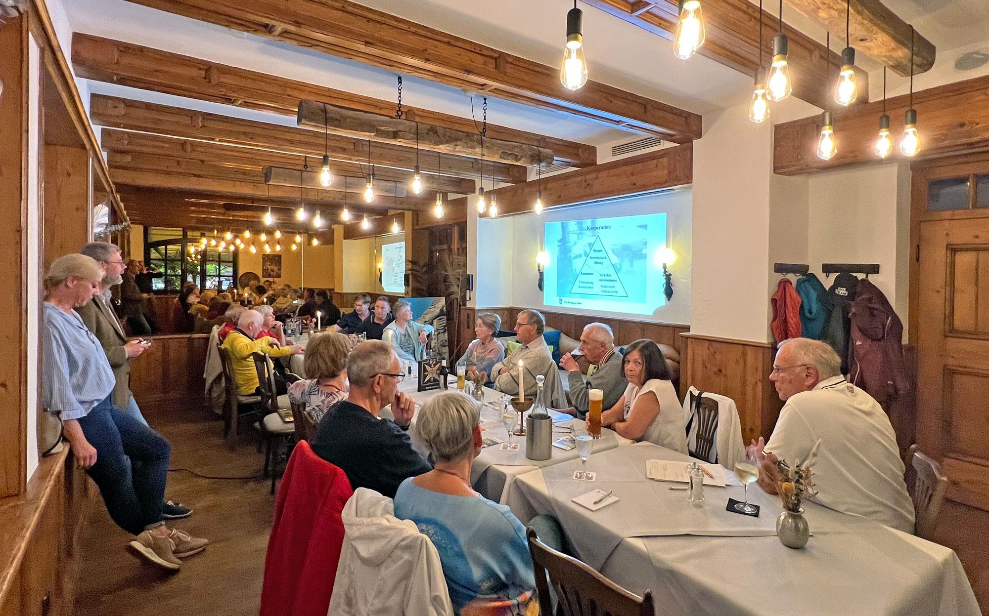 Infoabend Bürgerbus Kerken im Restaurant Urig